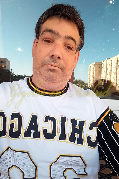 Gigoló para mujeres y parejas. Rubén