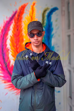 Gigoló lujo delgado y joven en Madrid | Elmer