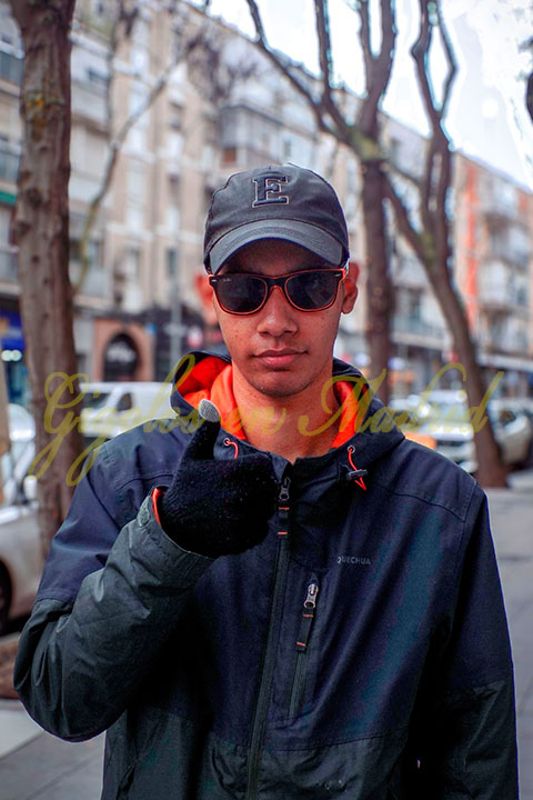Gigoló de lujo en Madrid. Un jovencito muy atrevido. Elmer