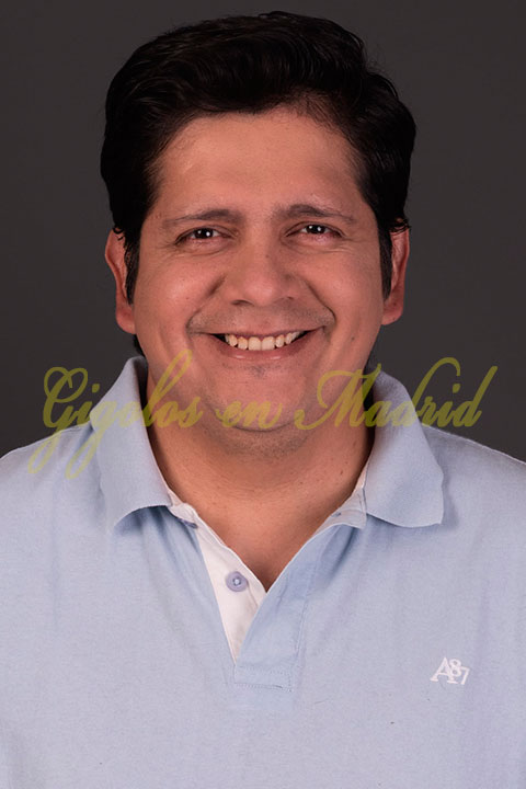 Un hombre apuesto para las mujeres más exigentes. Jonathan