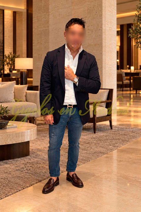 Elegante y educado. Gigoló Alex